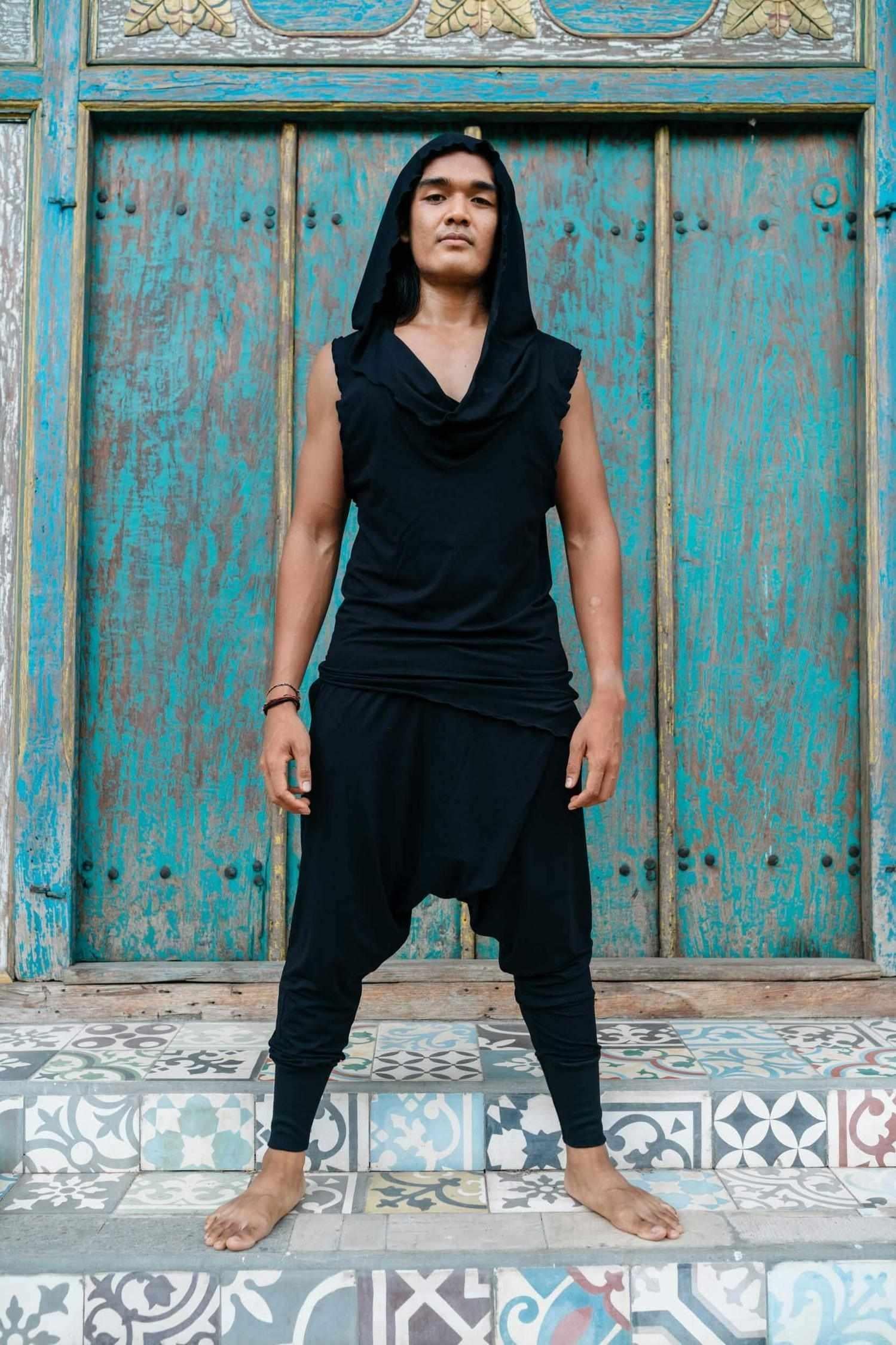 VALO Design Hoodies NOMAD Bamboo - Light and breathable cowl neck Ninja assassin style sleeveless hooded tee, made from eco-bamboo stretch