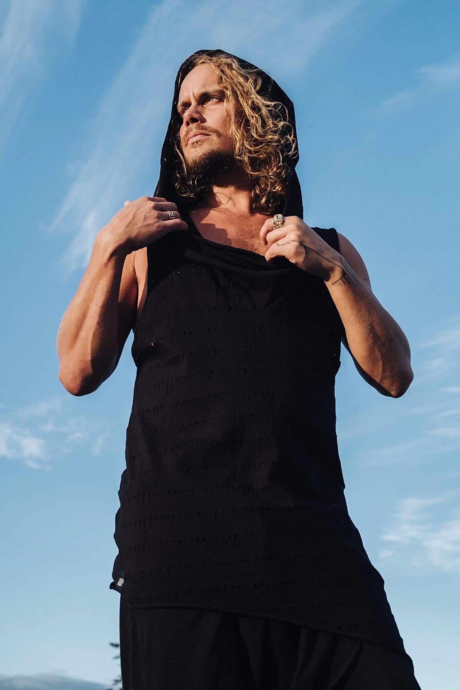 VALO Design Hoodies NOMAD – Light and breathable cowl neck ninja-assassin-style sleeveless hooded tee, crafted from organic cotton