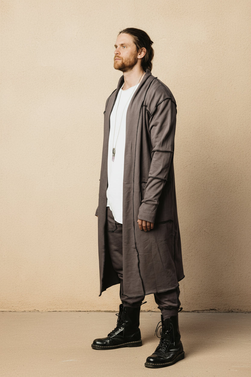 VALO Design Cape NORTHENER – A soft and comfortable long-sleeve hooded cardigan made from high-quality 100% French Terry cotton, featuring overlock stitching for added detail