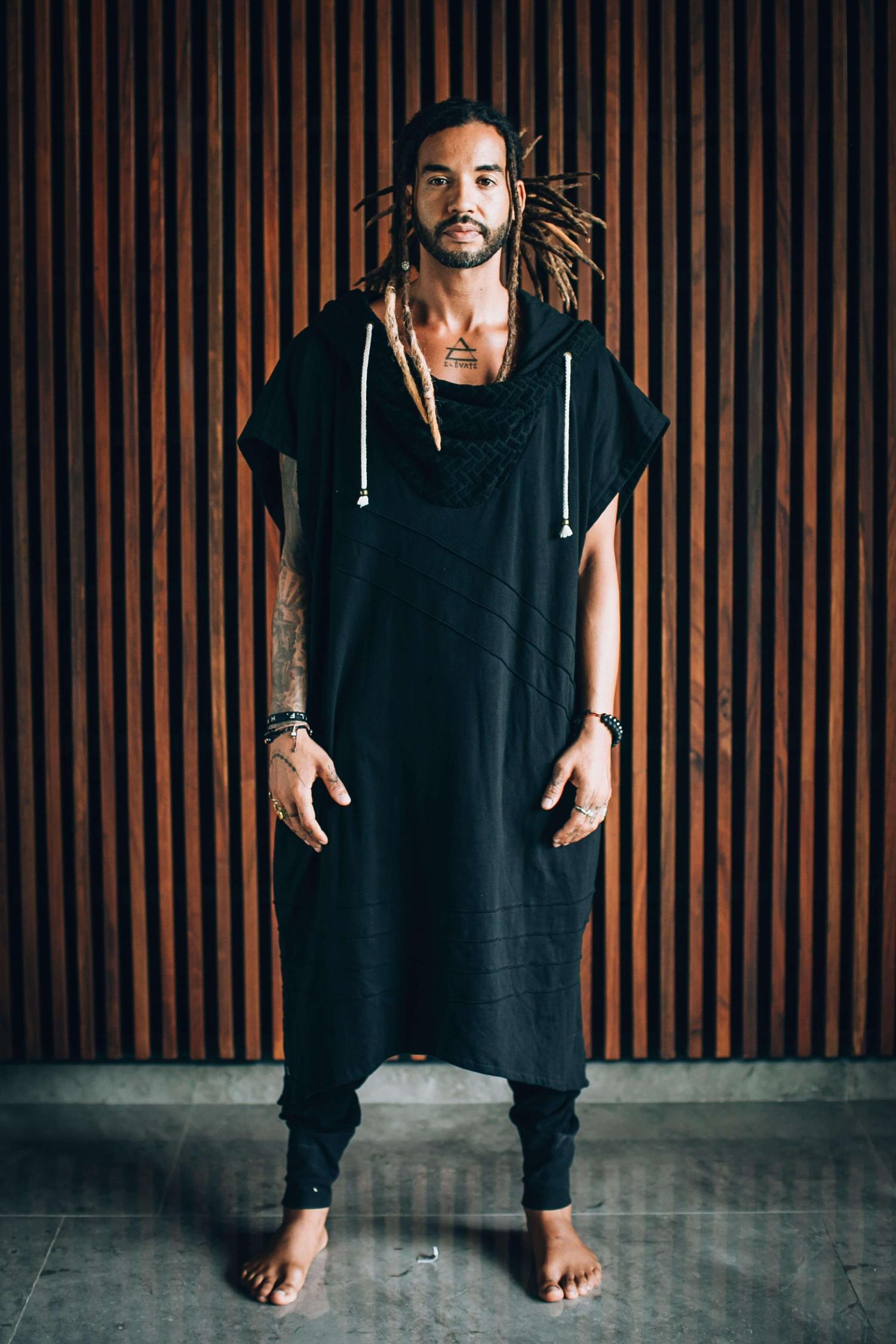 VALO Design Hoodies ONSEN - Inspired by Japanese aesthetics, our new hooded poncho robe kaftan ONSEN is made from 100% Terry Cotton, durable and smooth natural material