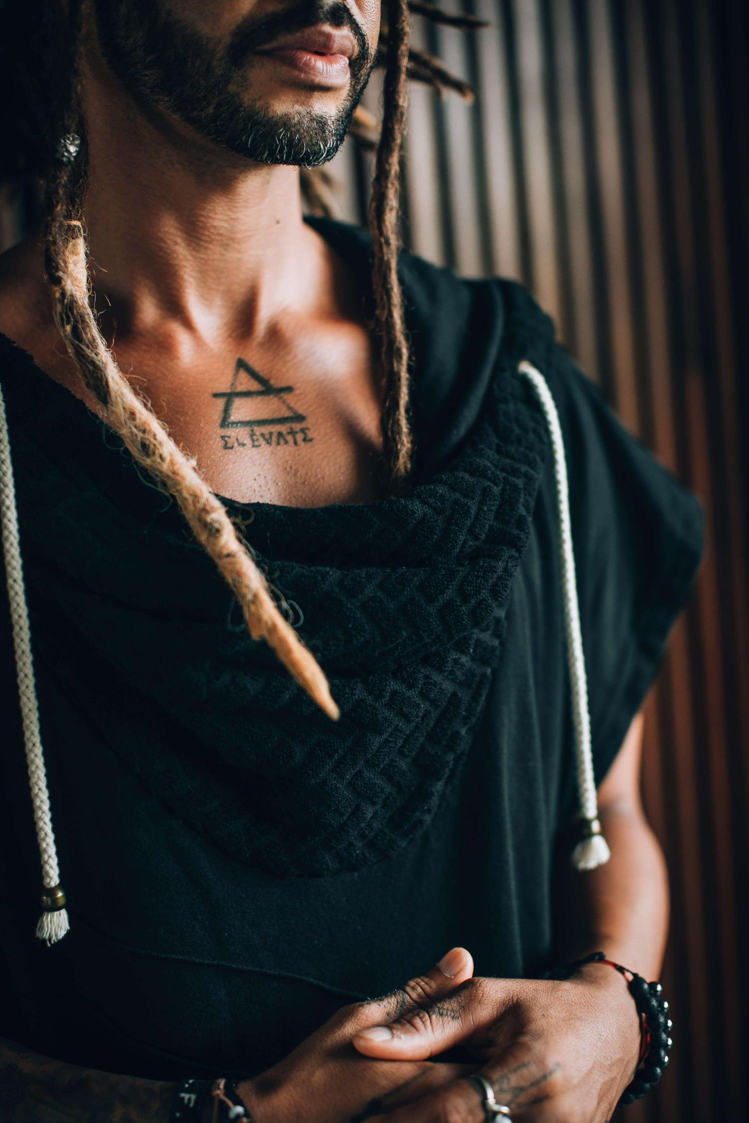 VALO Design Hoodies ONSEN - Inspired by Japanese aesthetics, our new hooded poncho robe kaftan ONSEN is made from 100% Terry Cotton, durable and smooth natural material