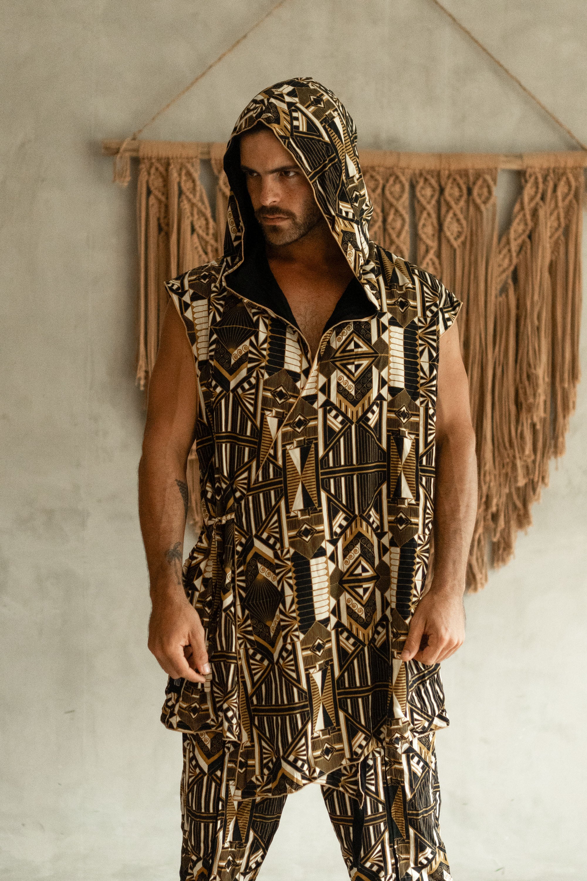 VALO Design Kimono Hanzo - Japanese style double-layered hooded sleeveless kimono top made of 100% Tencel