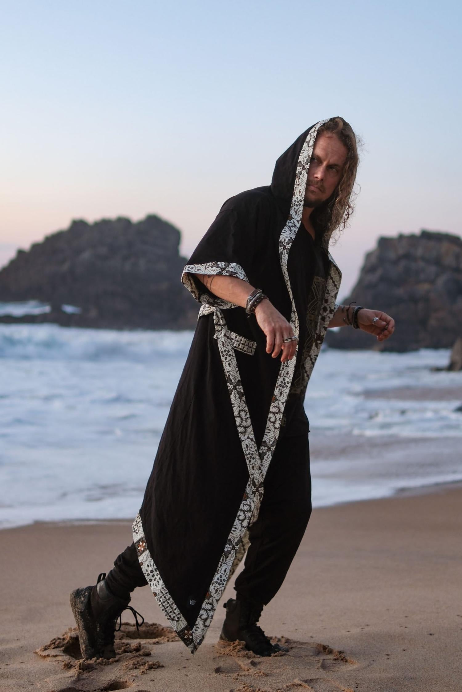 SHITAGI Black - Unique Hooded Bamboo Kimono with Tribal Details