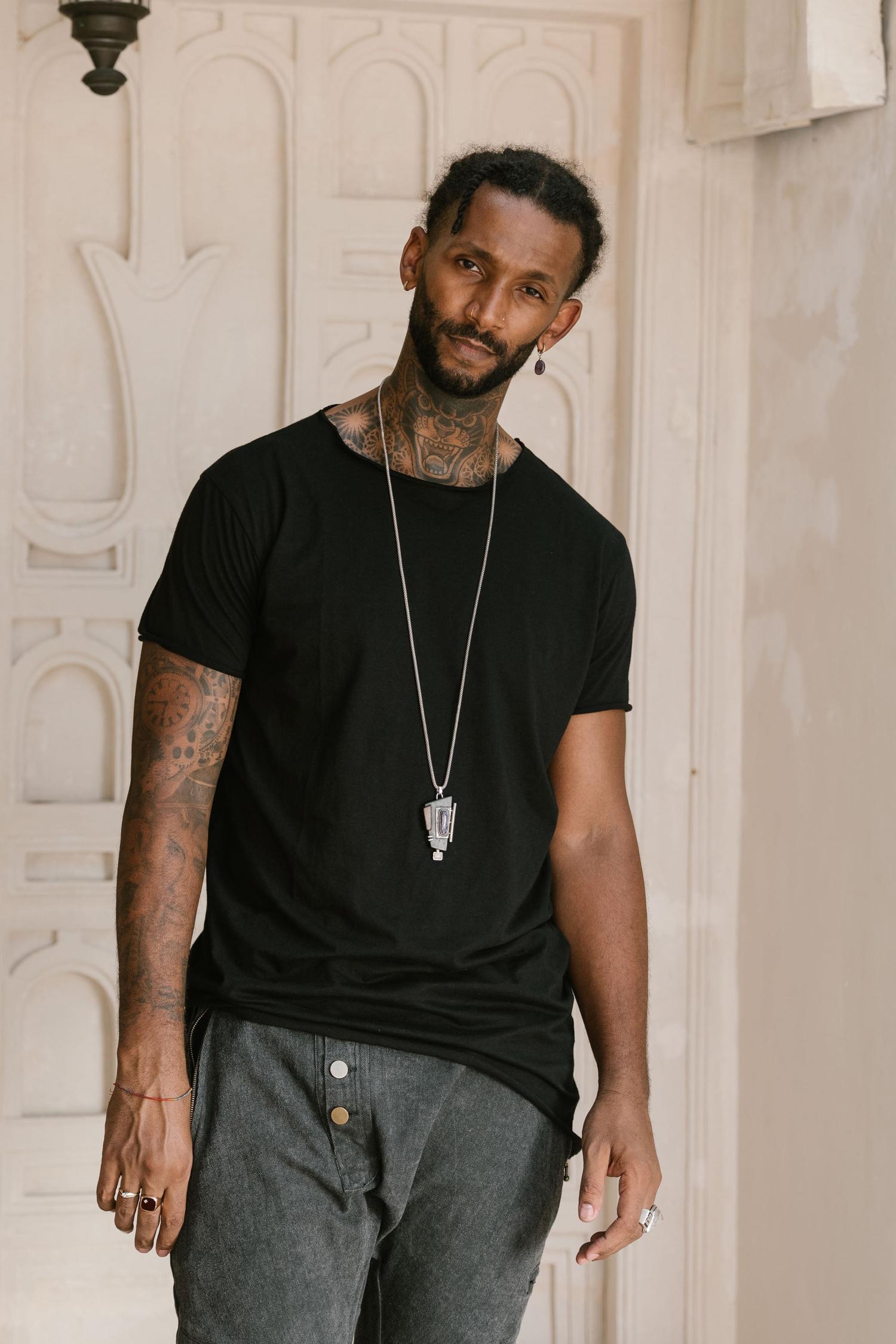 VALO FIT - Crew Neck Tee Shirt