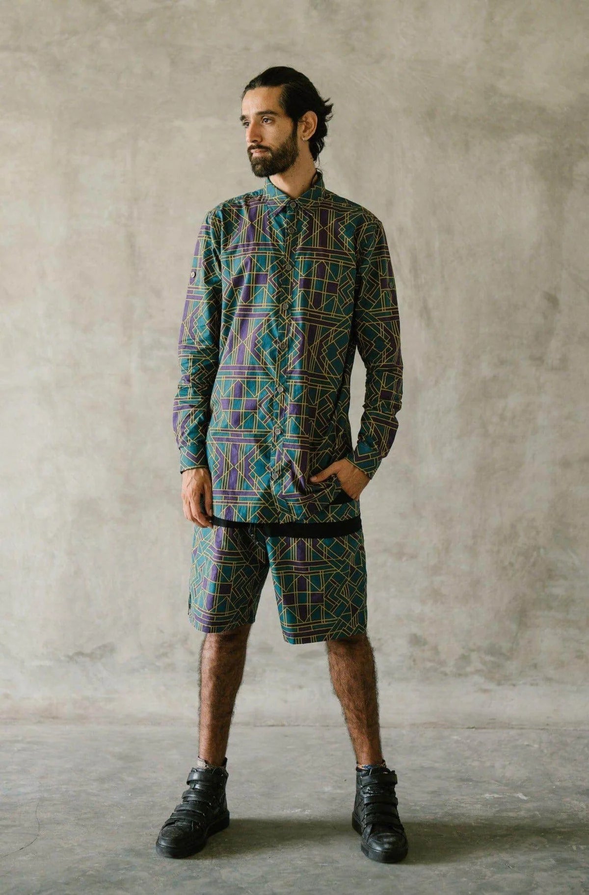 Valo Pantai Outfit Blue Geometric - Shirt and Shorts