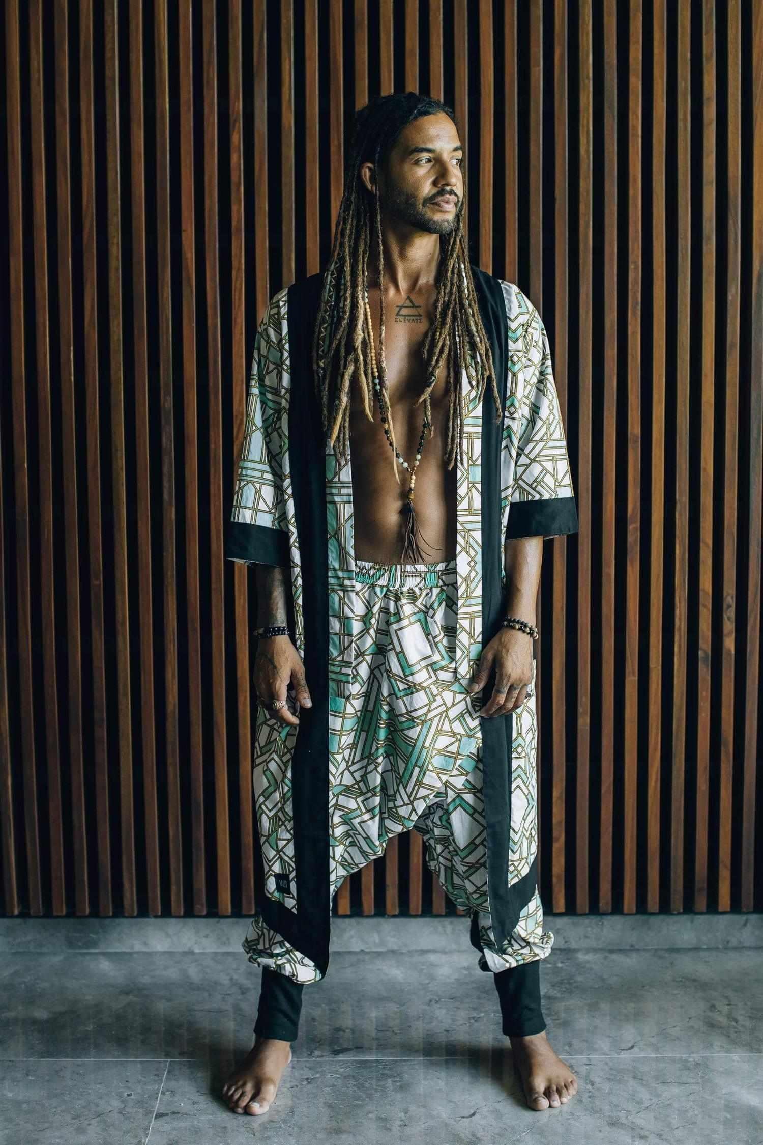 VALO Design Kimono VALO Spirit - An impressive and elegant long 100% cotton kimono cardigan with half sleeves