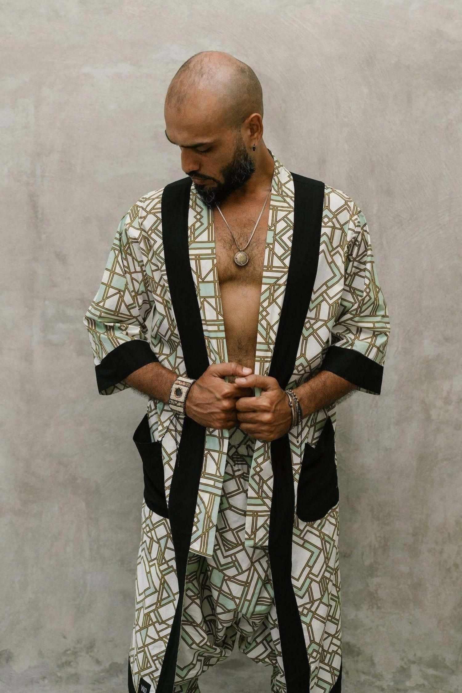 VALO Design Kimono VALO Spirit - An impressive and elegant long 100% cotton kimono cardigan with half sleeves