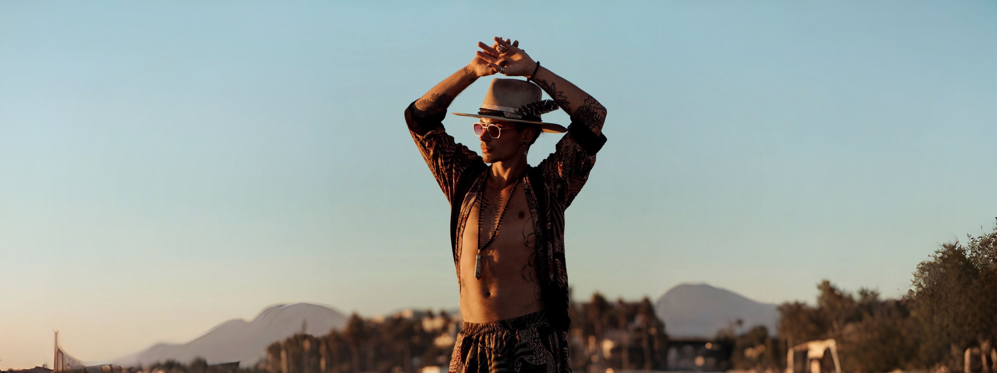 VALO Design - Bali Spirit Feather kimono Sunset